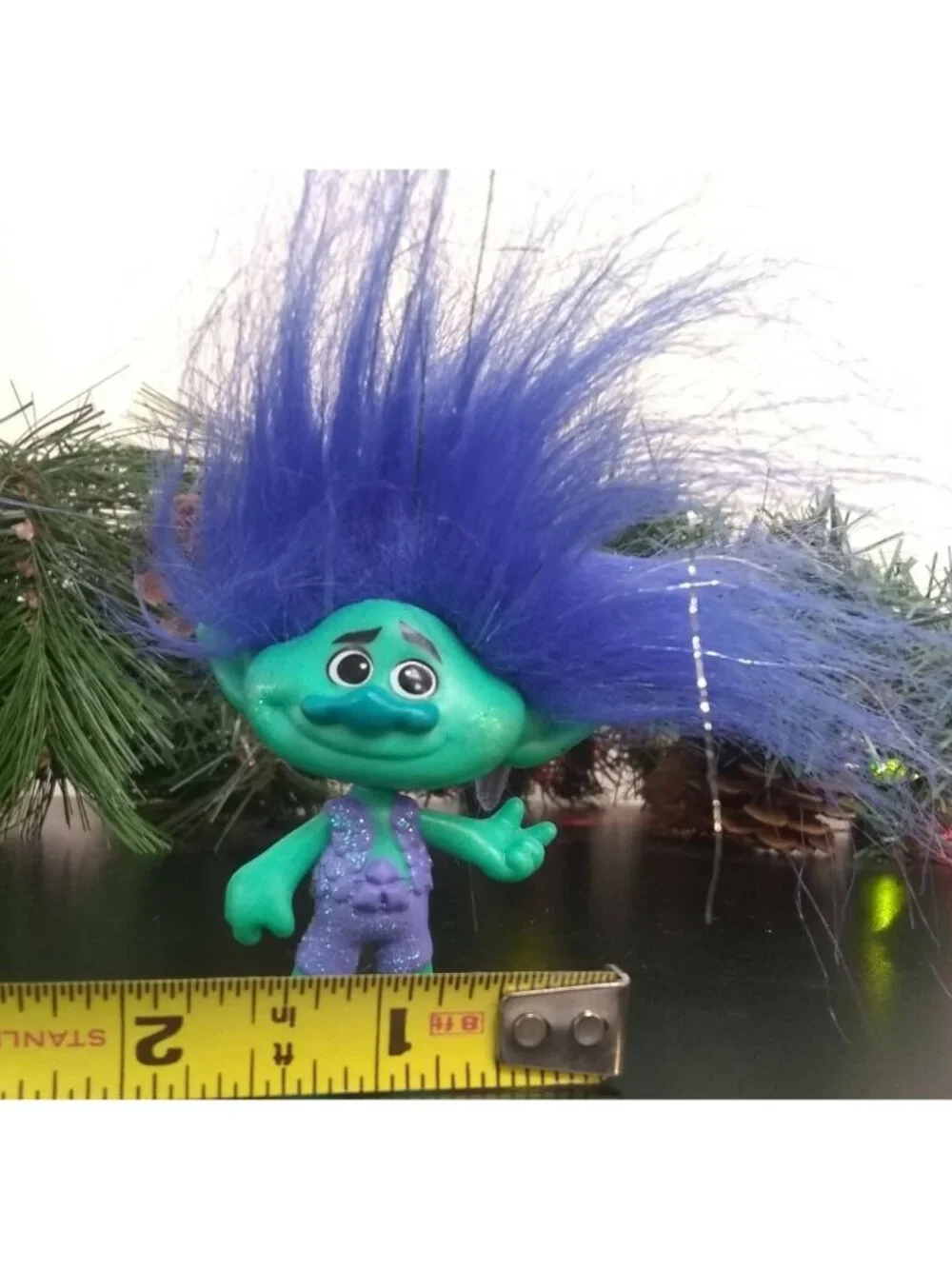 Hasbro DWA LLC Troll Green Glitter Blue Doll w/ Purple Outfit 4